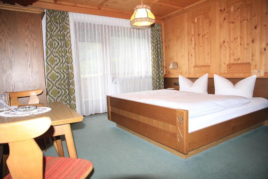 Bed and Breakfast Berghaus Maria Pettneu am Arlberg Camera foto