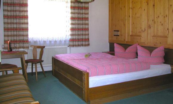 Bed and Breakfast Berghaus Maria Pettneu am Arlberg Esterno foto